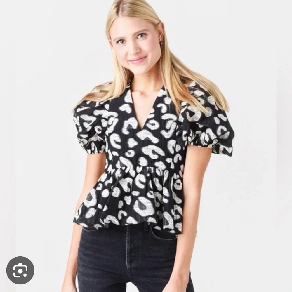 Hunter Bell Leopard Puff Sleeve Top